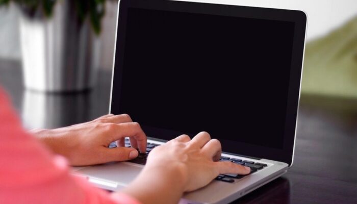 Cara Mengatasi Black Screen Windows 7