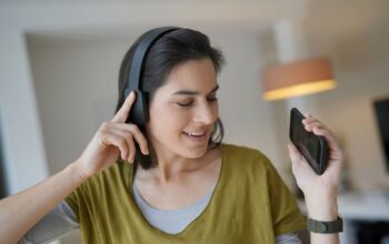 Cara Menyambungkan Headset Bluetooth